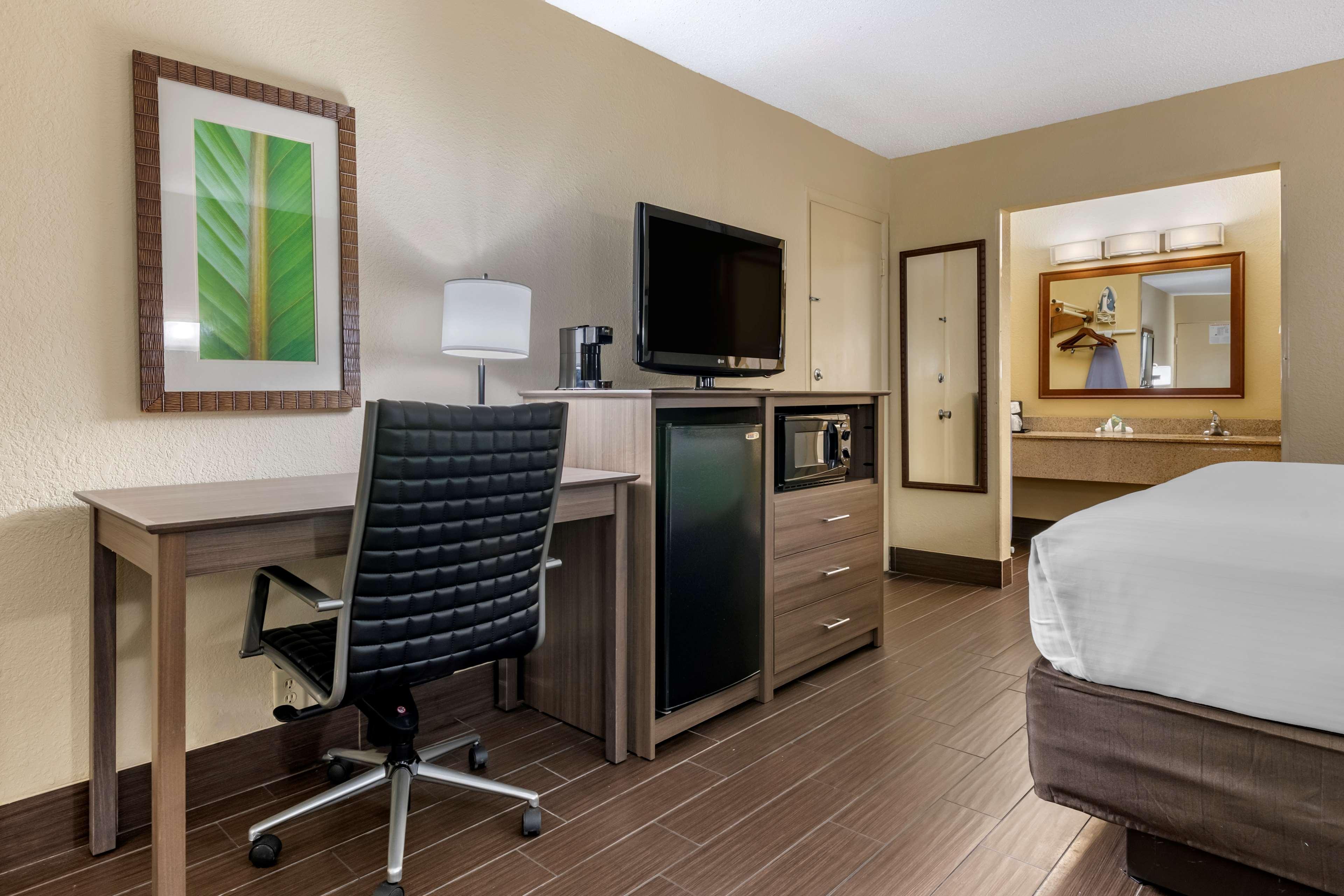 Best Western Downtown Stuart Ngoại thất bức ảnh