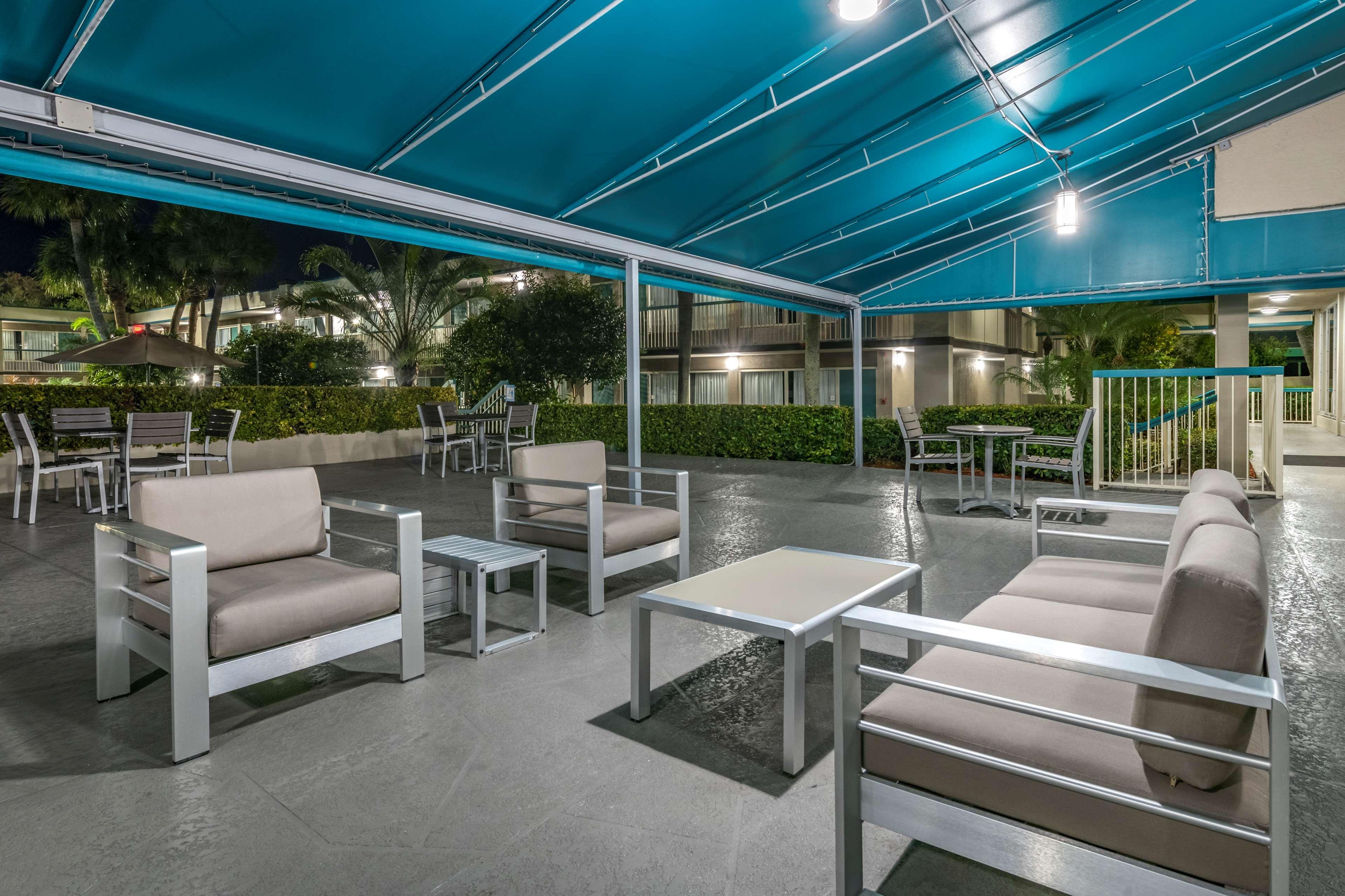 Best Western Downtown Stuart Ngoại thất bức ảnh